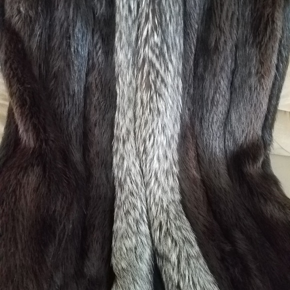 Ebony beaver fur coat - Picture 2 of 12